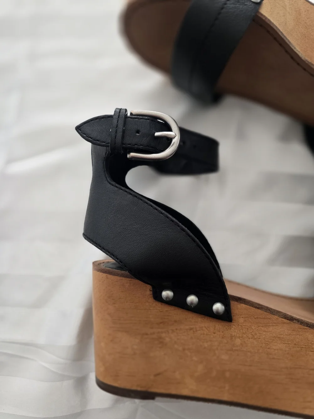Frye Black Leather Platform Sandals with Wood-Look Sole - Size 9